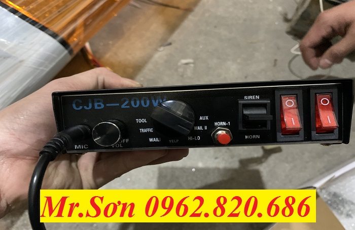 đèn cứu hộ giao thông