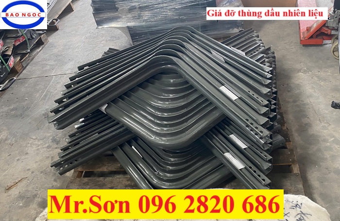 giá đỡ thùng dầu nhiên liệu