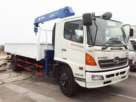 Xe tải Hino FG8JPSL gắn cẩu tự hành Tadano 5 tấn